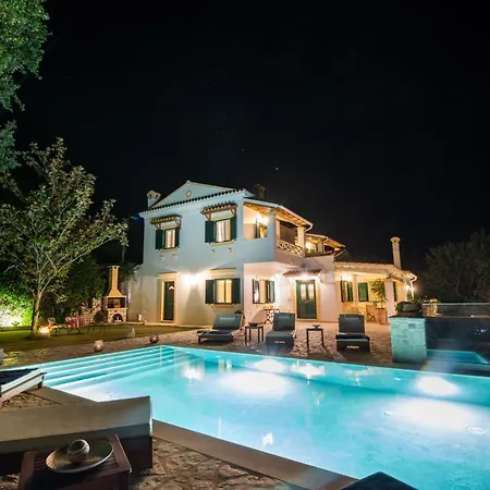 فيلة Magnolia Corfu بيراما