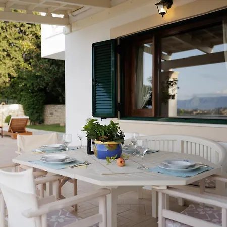 Magnolia Corfu فيلة بيراما