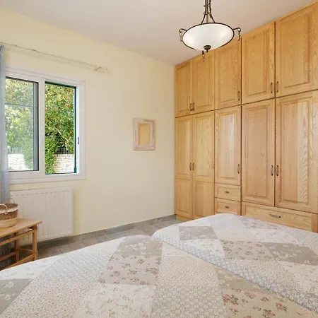 Вилла Magnolia Corfu Перама